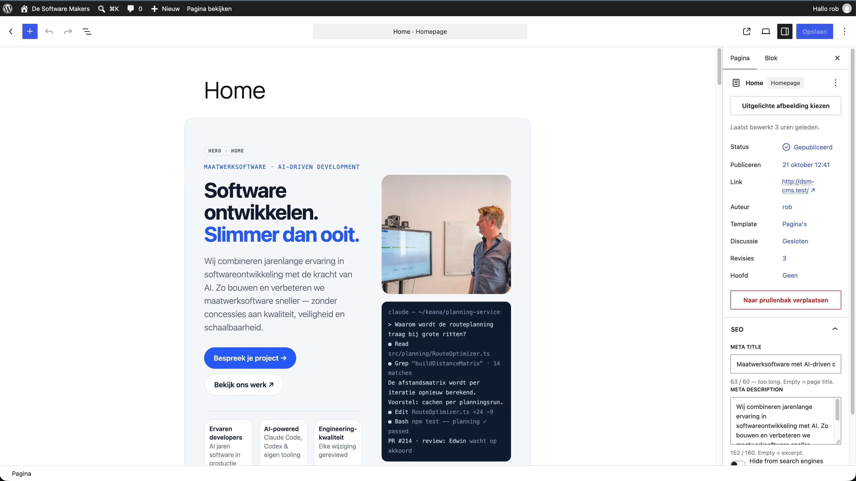 Homepage ontwerp met ontwikkelaar en code